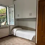 Con Giardino E Posto Auto *