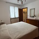 Con Giardino E Posto Auto